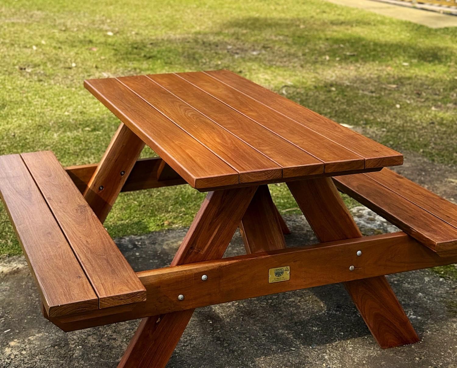 Hardwood Picnic Table